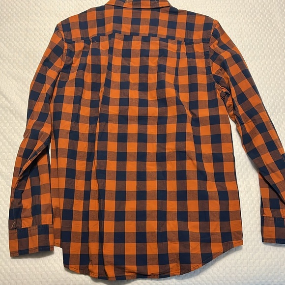 St. John’s Bay Button Down - Picture 3 of 3